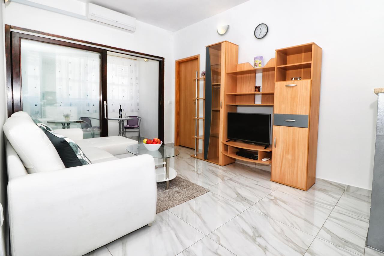 Apartments Amalia Rovinj Exteriör bild